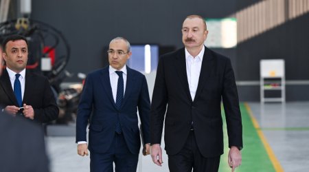 Əliyev Ağdamda metal elektrik dirəklərinin istehsalı müəssisəsinin açılışında iştirak edib