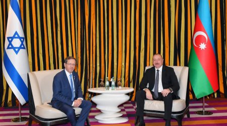 İsxak Hersoq Azərbaycan Prezidentinə zəng edib