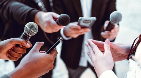 Jurnalist olmaq istəyirlərsə, düzgün olsunlar - Deputatdan irad