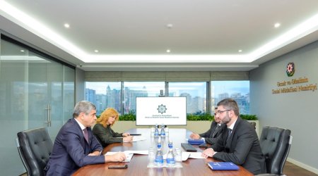 Встреча Анара Алиева с победителями конкурса Yüksəliş