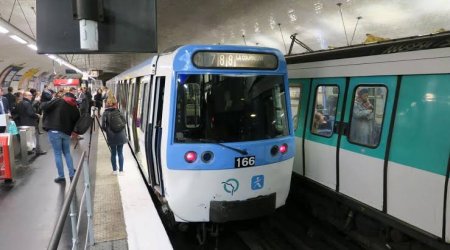Naməlum şəxs Paris metrosunda qadınlara bıçaqla hücum edib