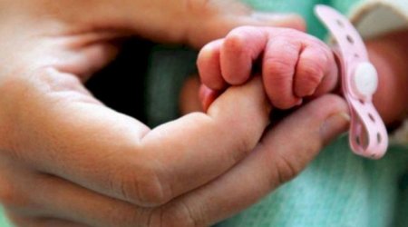 Xaçmazda körpə evdə doğuş zamanı ölüb