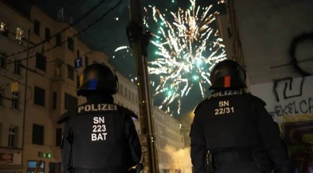 В новогоднюю ночь в Германии погибли два человека, арестованы 400