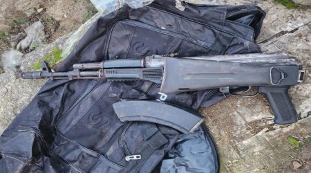 В Баку обнаружен автомат, спрятанный осужденным до ареста