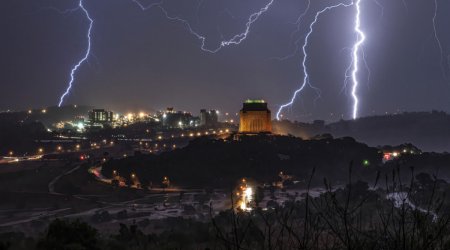 CAR-da ildırım vurması nəticəsində iki nəfər ölüb, 150-yə yaxın şəxs xəsarət alıb