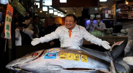 Giant bluefin tuna fetches record $3.2 million at Tokyo&rsquo;s New Year auction