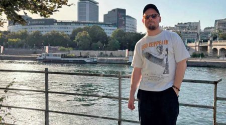 Rusiyalı jurnalist Parisdəki evində ölü tapıldı