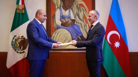 Azərbaycanın Meksikadakı səfiri etimadnaməsinin surətini XİN nümayəndəsinə təqdim edib