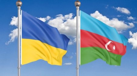 Баку и Киев обсудили восстановление Украины