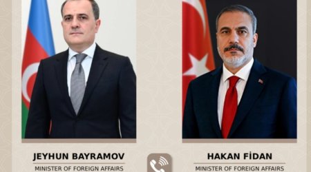Bayramov Hakan Fidanla regiondakı təhlükəsizlik vəziyyəti müzakirə ediblər