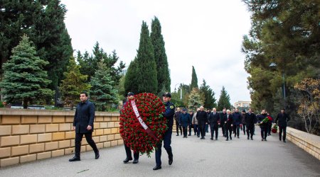 &ldquo;Azərsun Holdinq&rdquo;in rəhbər heyəti 20 Yanvar şəhidlərini yad edib -FOTO