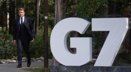 Трамп отклонил приглашение Макрона