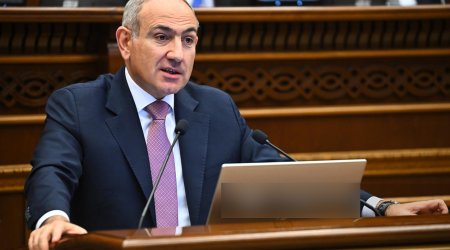 Paşinyan parlamentdə Azərbaycanla sülhdən danışdı