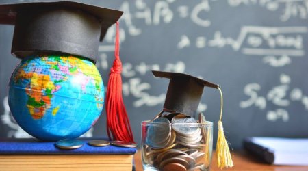 Deputat xaricdə təhsil alanların nəticələrini təhlil etməyi təklif edir