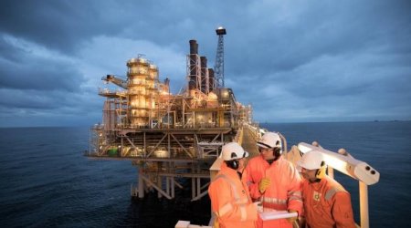 
Azərbaycan nefti ucuzlaşıb