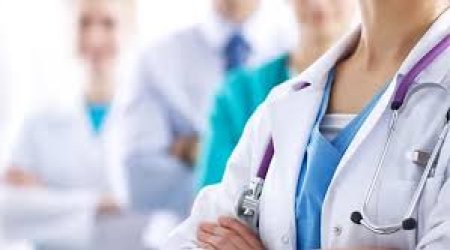 Deputat yenidən həkim rezidentlərin əməkhaqqı məsələsinə toxunub