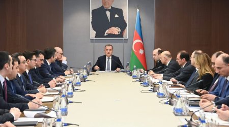 Xarici İşlər Nazirliyində geniştərkibli kollegiya iclası keçirilib