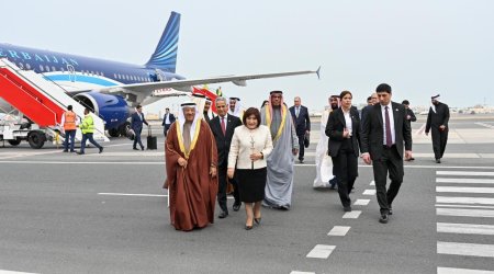 Сахиба Гафарова прибыла с визитом в Бахрейн