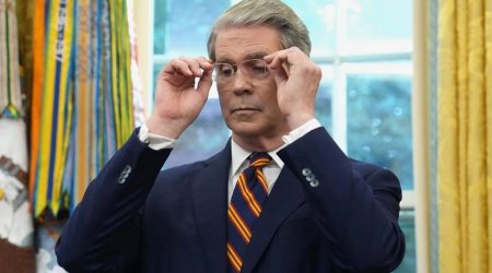 Бессент: Вашингтон не позволит Канаде стать "лазейкой" для товаров из КНР в США