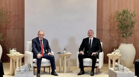 İlham Əliyev və Nikol Paşinyan arasında görüş keçirilir - Yenilənib