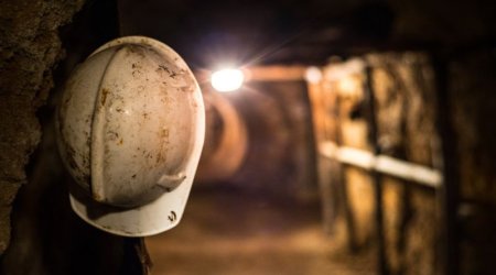 В Индии при взрыве в шахте погибли не менее 18 человек