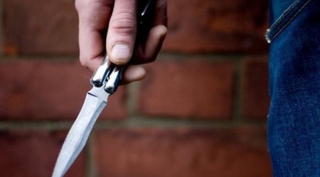 Şəmkirdə məktəbli bıçaqlanıb