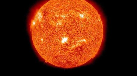 Günəşdə növbəti güclü partlayış baş verib