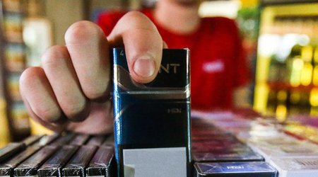 Məktəb ətrafında siqaret,qəlyan satılsa da müvafiq qurumlar tədbir görmür - Deputat/Video