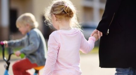 836 uşaq övladlığa verilib