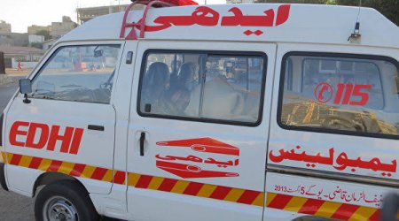 В Пакистане при столкновении автобуса с грузовиком погибли более 10 человек