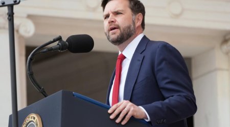 ABŞ vitse-prezidenti: Tehranla danışıqlara getməsə hərbi güc yolu seçiləcək