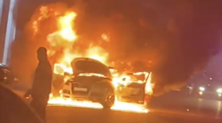 Salyanda yanan avtomobili söndürən FHN əməkdaşlarını maşın vurub, biri ölüb