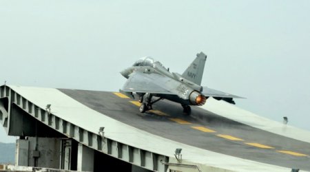 Hindistanda qırıcı təyyarə qəzaya uğrayıb