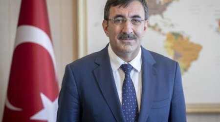 Джевдет Йылмаз посетит Азербайджан