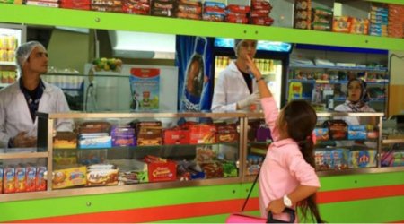 Deputat təklif edir ki, məktəb bufetlərində xüsusi uşaq menyuları olsun