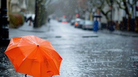 В ряде районов Азербайджана наблюдаются сильный ветер и дождь