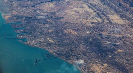 İran raketinin vurduğu tanker Hörmüz boğazında batdı