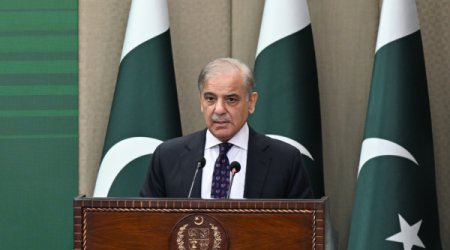 Премьер Пакистана отложил визит в Россию