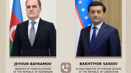 Bayramov özbəkistanlı həmkarı ilə regiondakı vəziyyəti müzakirə etdi