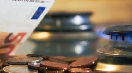 Böyük Britaniyada benzin 93% bahalaşıb, Avropada qaz və neft qiymətləri yüksəlir