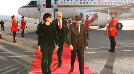Paşinyan Gürcüstana səfər edib