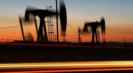 На мировых рынках цена на нефть марки Brent превысила 84 доллара