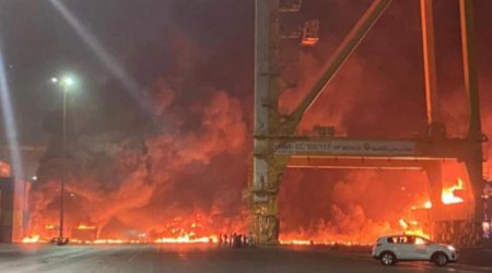 Эмираты отражают иранскую ракетную атаку - Oбновлено