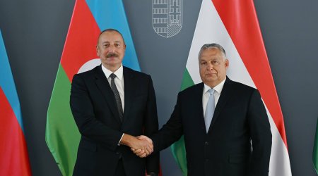 Orban İlham Əliyevə zəng edib