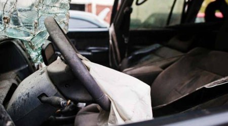 Goranboyda iki avtomobil toqquşub, xəsarət alanlar var