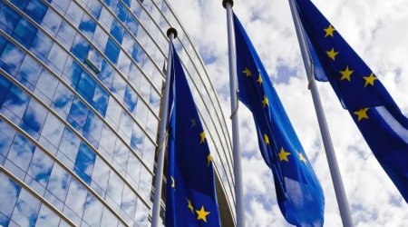 

Aİ: Azərbaycan vətəndaşlarımızın İrandan qayıtmasını asanlaşdırır
