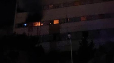 Binəqədidə yaşayış binasında yanğın baş verib