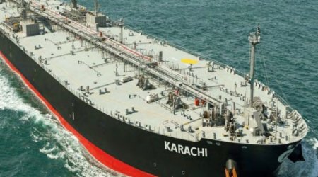 Пакистанский танкер прошел через Ормуз