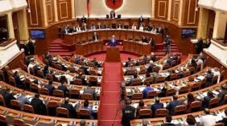 

Albaniya parlamenti İranı terroru dəstəkləyən ölkə kimi rəsmən tanıyıb
