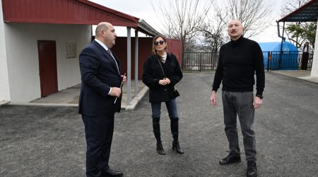 Prezident xanımı ilə Xocavənddə gedib